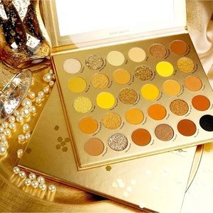Kara Beauty Duo Pro 16 "Cleo Queen" 30 Colors Eyeshadow Palette.